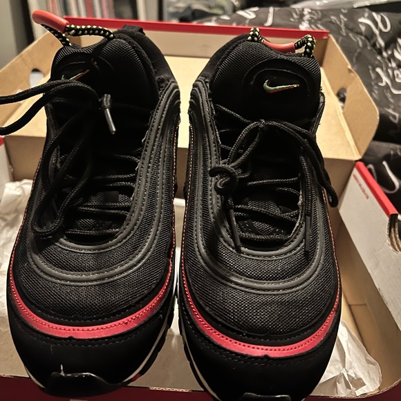 Black Nikes air max 97 - Picture 2 of 4